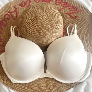 Victoria’s Secret very sexy push-up 34 DD